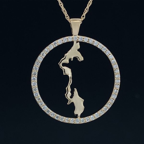 Custom Whidbey Island Diamond Circle Pendant Geralds Jewelry Oak Harbor, WA