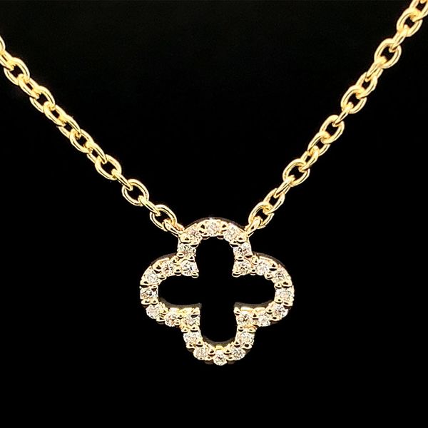 Yellow Gold Diamond Station Clover and Bezel Strand Necklace Image 2 Geralds Jewelry Oak Harbor, WA