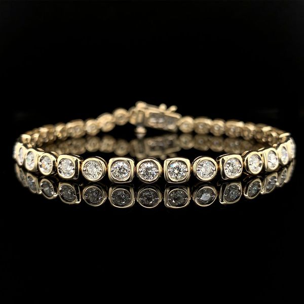 Yellow Gold and Diamond Bracelet Geralds Jewelry Oak Harbor, WA