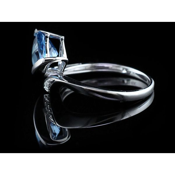 Ladies Blue Topaz and Diamond Ring Image 2 Geralds Jewelry Oak Harbor, WA