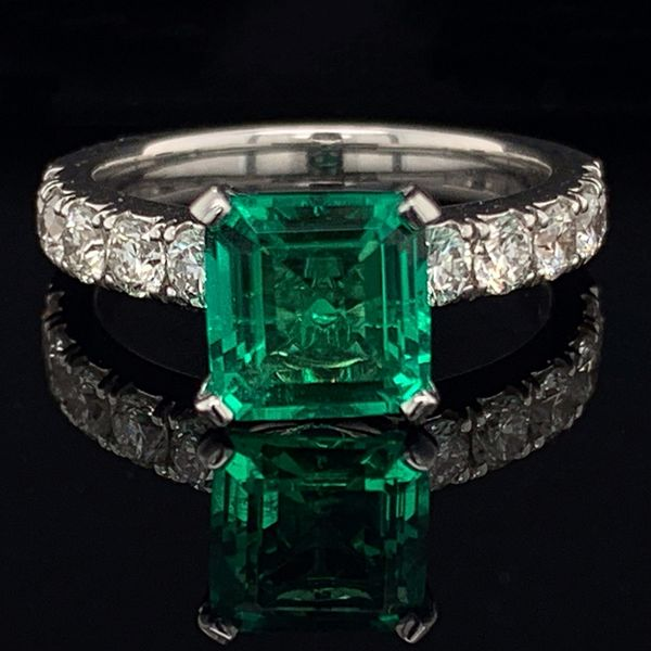 18K White Gold, Natural Emerald And Diamond Ring Geralds Jewelry Oak Harbor, WA