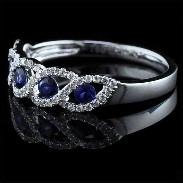 18K Sapphire and Diamond Ring Image 2 Geralds Jewelry Oak Harbor, WA