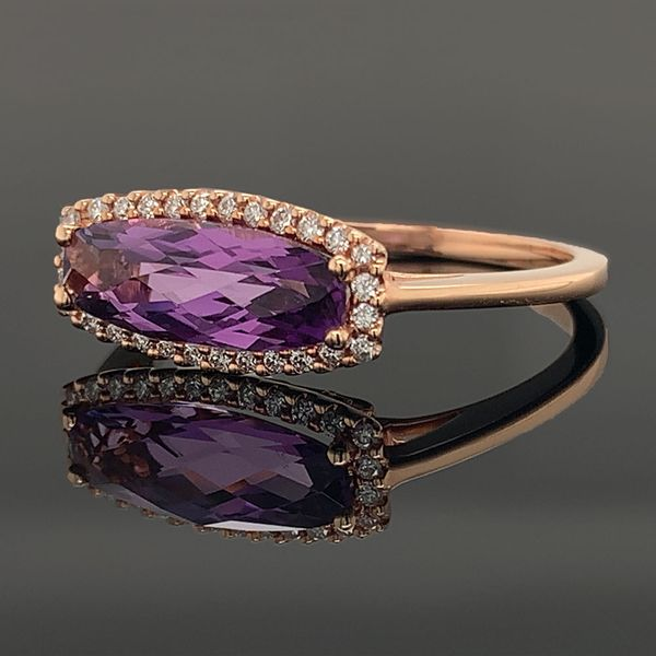 Ladies Amethyst and Diamond Ring Image 2 Geralds Jewelry Oak Harbor, WA