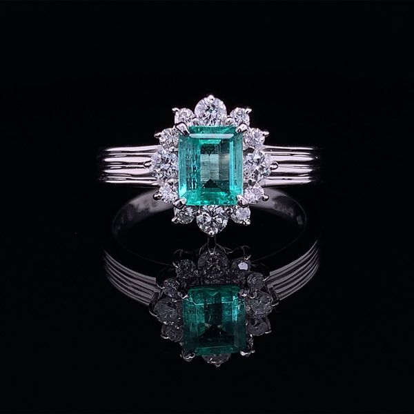 Ladies Platinum, Emerald And Diamond Fashion Ring Geralds Jewelry Oak Harbor, WA