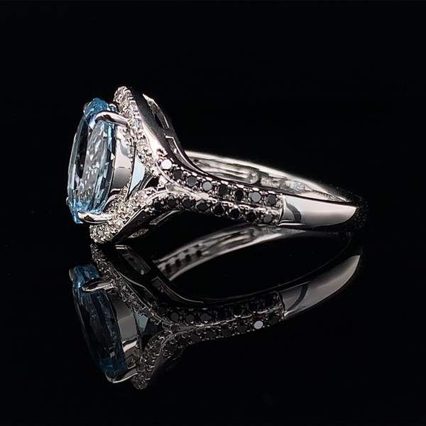 2.39Ct Oval Cut Aquamarine And Diamond Ring Image 3 Geralds Jewelry Oak Harbor, WA