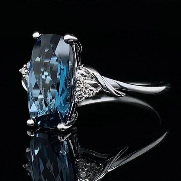 Checkerboard London Blue Topaz and Diamond Ring Image 2 Geralds Jewelry Oak Harbor, WA