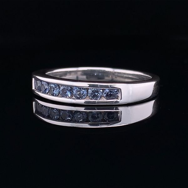 7 Stone Yogo Sapphire Channel Band Image 2 Geralds Jewelry Oak Harbor, WA