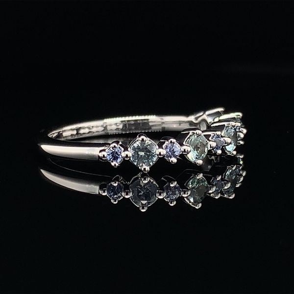 Alternating Montana and Yogo Sapphire Eleven Stone Ring Image 2 Geralds Jewelry Oak Harbor, WA