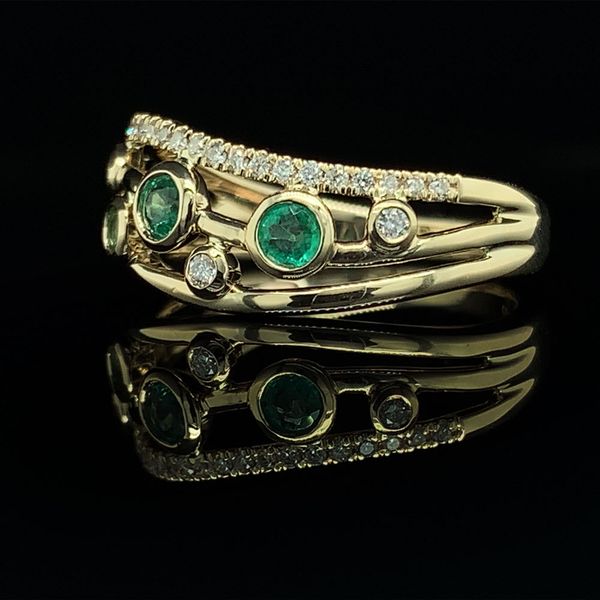 Emerald And Diamond Fashion Ring Image 2 Geralds Jewelry Oak Harbor, WA