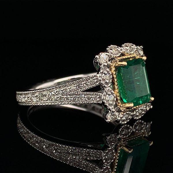 Emerald And Diamond Vintage Style Ring Image 3 Geralds Jewelry Oak Harbor, WA