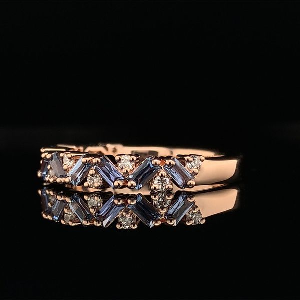 Yogo Sapphire and Diamond Zig Zag Ring Image 2 Geralds Jewelry Oak Harbor, WA