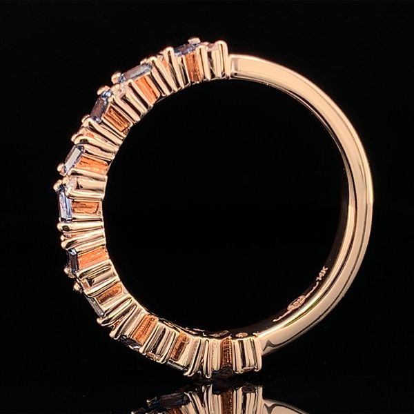 Yogo Sapphire and Diamond Zig Zag Ring Image 3 Geralds Jewelry Oak Harbor, WA