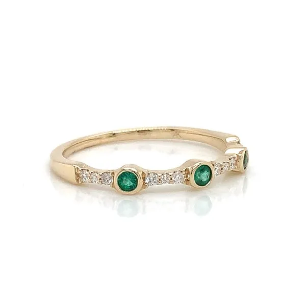 Yellow Gold Alternating Emerald And Diamond Fashion Ring Image 4 Geralds Jewelry Oak Harbor, WA