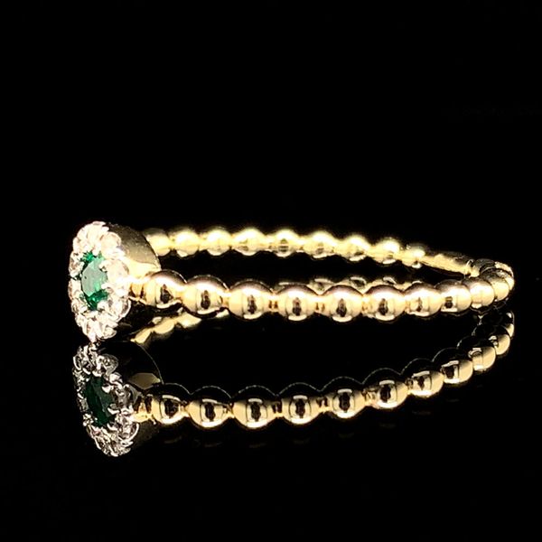 Emerald And Diamond Halo Beaded Ring Image 3 Geralds Jewelry Oak Harbor, WA