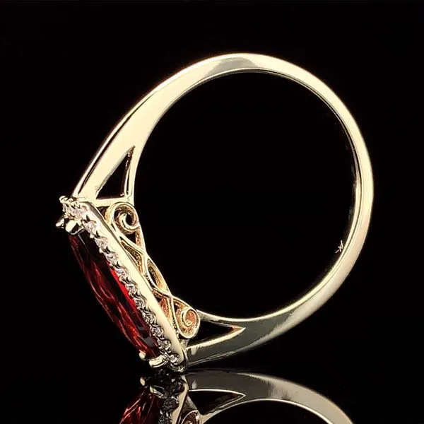 Garnet and Diamond Ring Image 3 Geralds Jewelry Oak Harbor, WA