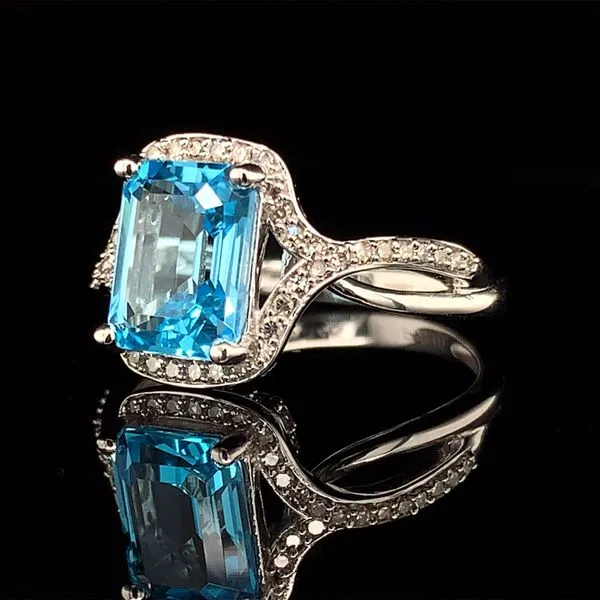 Swiss Blue Topaz And Diamond Ring Image 2 Geralds Jewelry Oak Harbor, WA