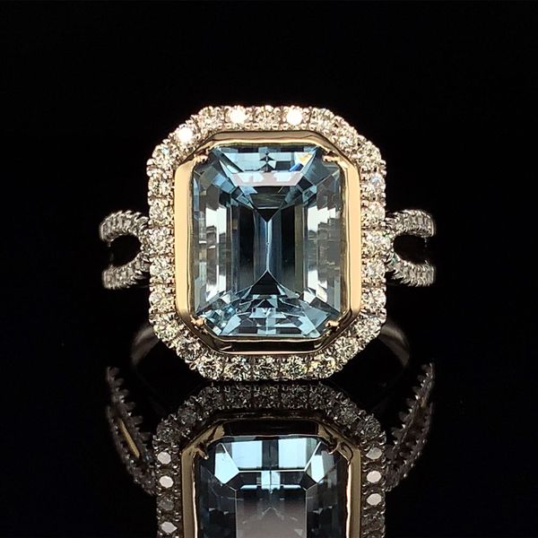 3.84Ct Aquamarine And Diamond Ring Geralds Jewelry Oak Harbor, WA