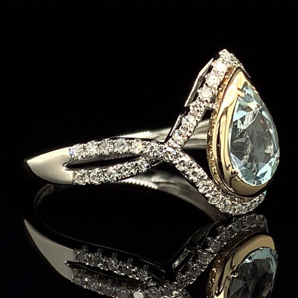 Pear Shape Aquamarine and Diamond Ring Image 3 Geralds Jewelry Oak Harbor, WA