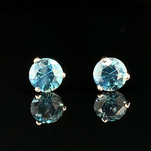 Montana Sapphire Stud Earrings Geralds Jewelry Oak Harbor, WA