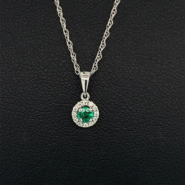 Diamond And Emerald Halo Pendant Geralds Jewelry Oak Harbor, WA