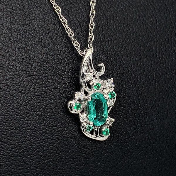 Custom Natural Zambian Emerald Pendant Image 3 Geralds Jewelry Oak Harbor, WA