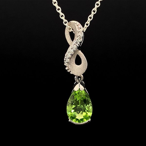 Peridot And Diamond Twisted Style Pendant Geralds Jewelry Oak Harbor, WA