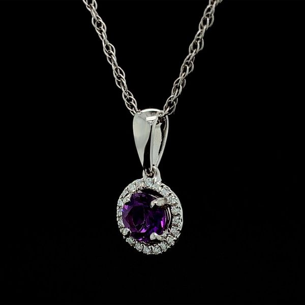 Amethyst And Diamond Halo Pendant Image 2 Geralds Jewelry Oak Harbor, WA
