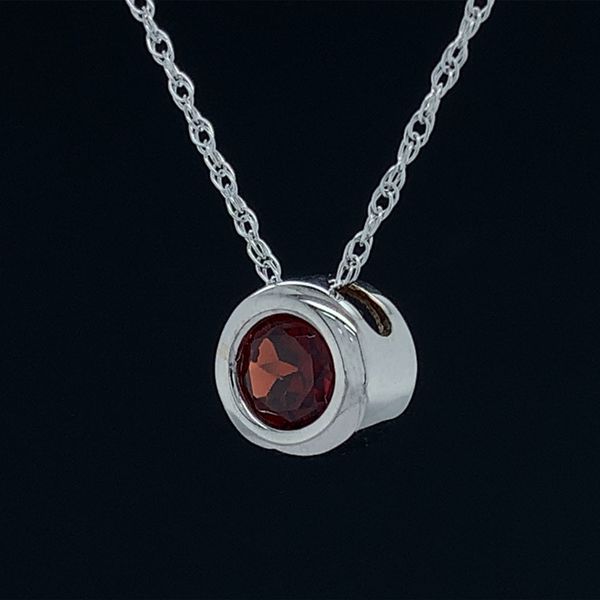Garnet Slide Pendant Image 2 Geralds Jewelry Oak Harbor, WA