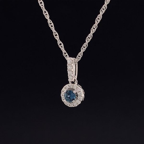 Yogo Sapphire And Diamond Halo Pendant Image 2 Geralds Jewelry Oak Harbor, WA