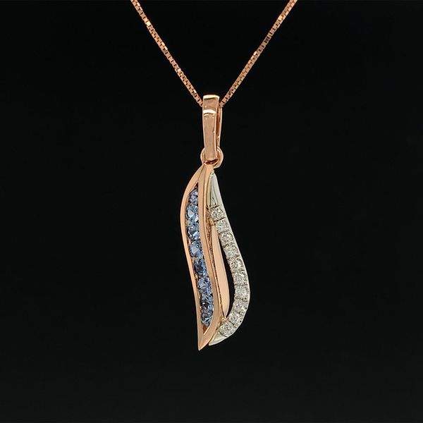 Two Tone Deleo Yogo Sapphire And Diamond Pendant Geralds Jewelry Oak Harbor, WA