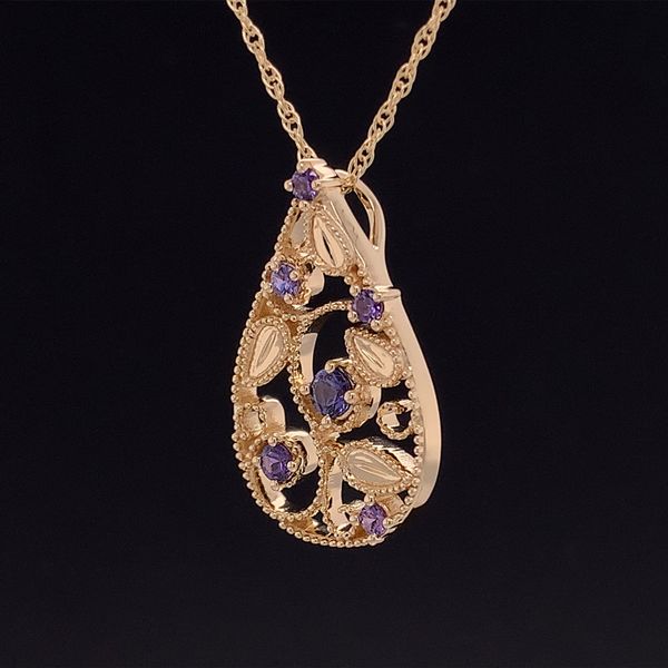 Rare Purple Yogo Sapphire Filigree Yellow Gold Pendant Image 3 Geralds Jewelry Oak Harbor, WA