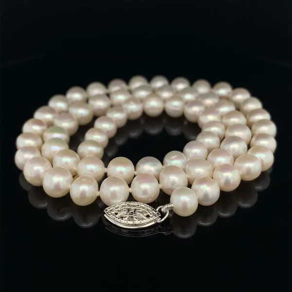Freshwater Cultured Pearl Strand with a Sterling Silver Pearl Clasp Geralds Jewelry Oak Harbor, WA