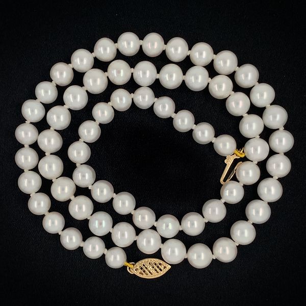 AAA Freshwater Pearl Strand with Excellent Luster Image 2 Geralds Jewelry Oak Harbor, WA