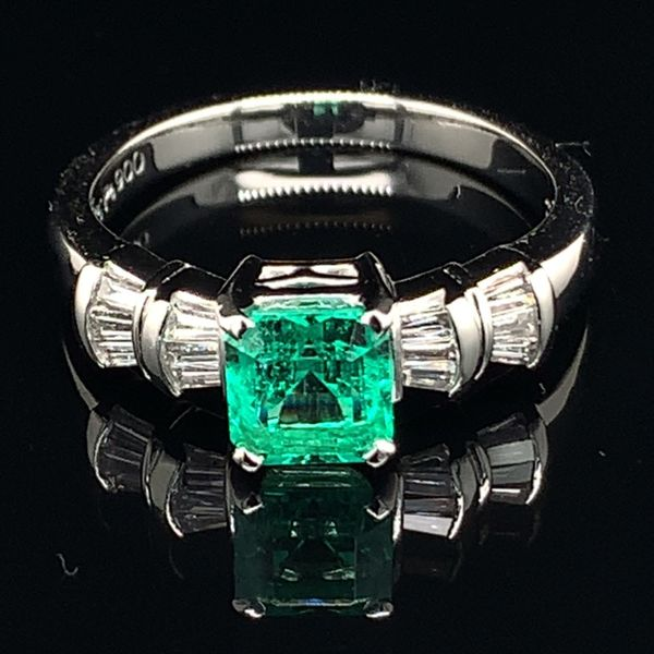 Platinum Emerald And Diamond Ladies Fashion Ring Geralds Jewelry Oak Harbor, WA