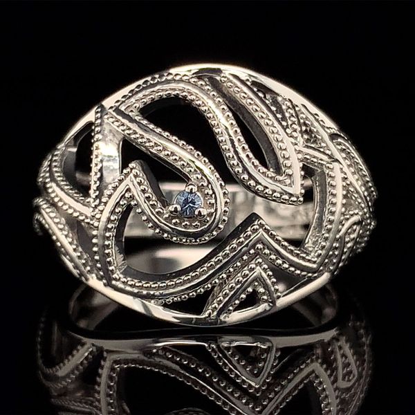 Abstract Paisley Inspired Yogo Sapphire Ring Geralds Jewelry Oak Harbor, WA