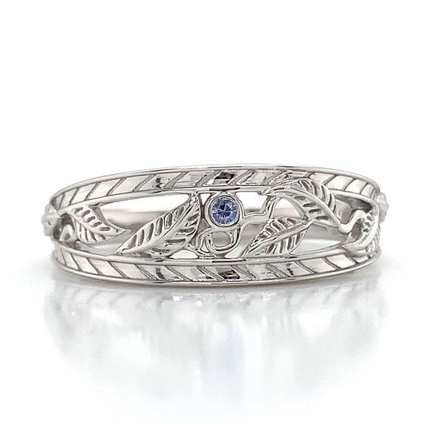Nature Inspired Yogo Sapphire Ring Image 4 Geralds Jewelry Oak Harbor, WA