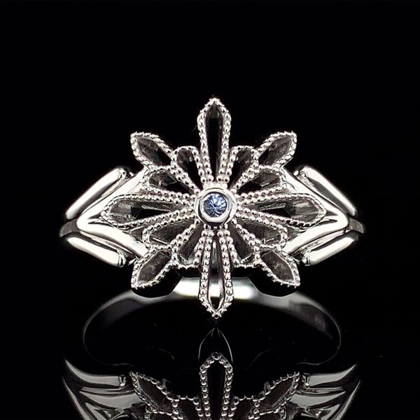 Milgrain Snowflake Yogo Sapphire Ring Geralds Jewelry Oak Harbor, WA