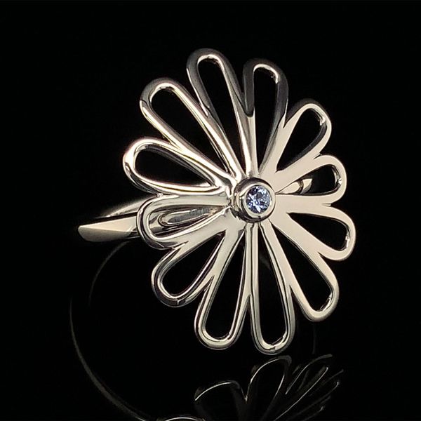Large Fan Yogo Sapphire Ring Image 2 Geralds Jewelry Oak Harbor, WA
