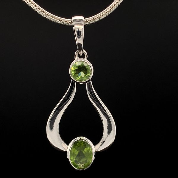 Oval and Round Peridot Sterling Silver Pendant Geralds Jewelry Oak Harbor, WA