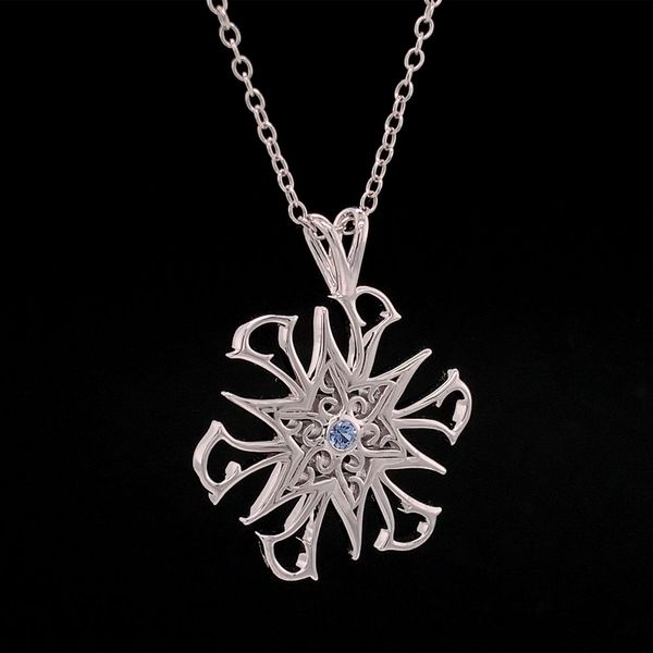 Snowflake Yogo Sapphire Pendant Image 2 Geralds Jewelry Oak Harbor, WA