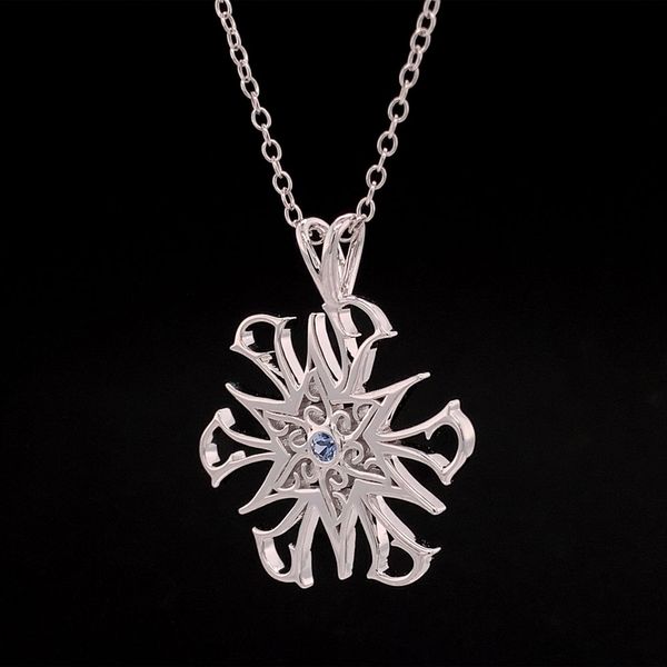 Snowflake Yogo Sapphire Pendant Image 3 Geralds Jewelry Oak Harbor, WA