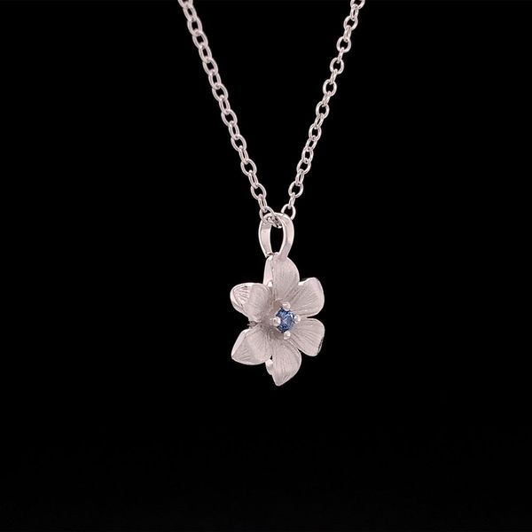 Petite Yogo Sapphire Flower Pendant Image 2 Geralds Jewelry Oak Harbor, WA