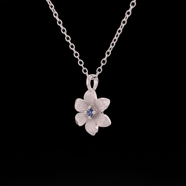 Petite Yogo Sapphire Flower Pendant Image 3 Geralds Jewelry Oak Harbor, WA