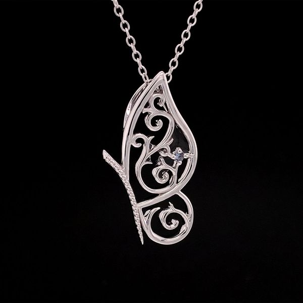 Butterfly Yogo Pendant Image 2 Geralds Jewelry Oak Harbor, WA