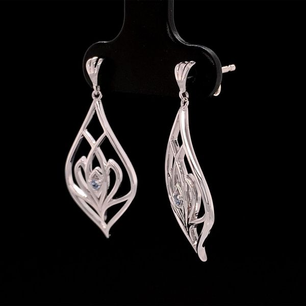 Open Tulip Yogo Sapphire Earrings Image 3 Geralds Jewelry Oak Harbor, WA