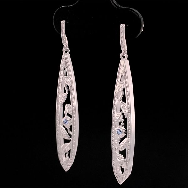 Nature Inspired Yogo Sapphire Earrings Image 3 Geralds Jewelry Oak Harbor, WA