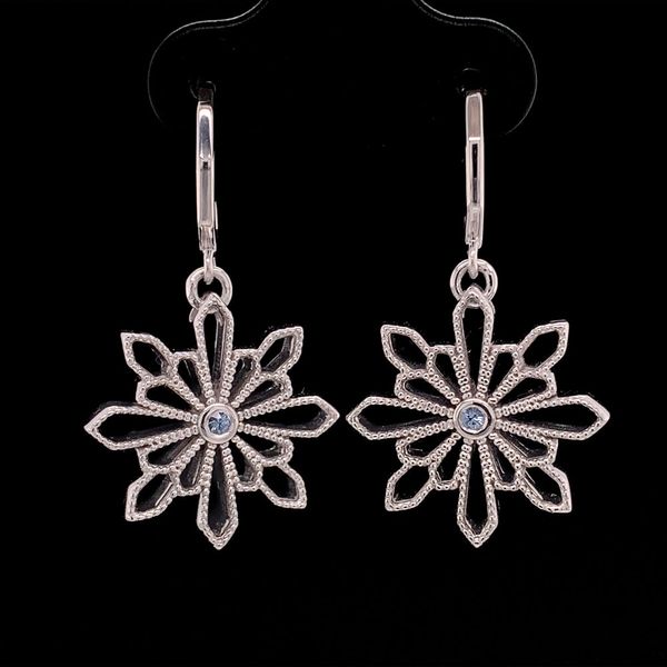 Milgrain Snowflake Yogo Sapphire Earrings Geralds Jewelry Oak Harbor, WA