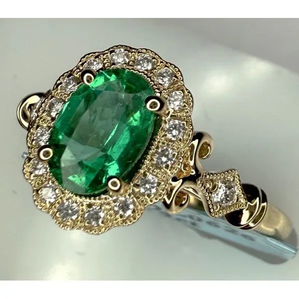 14KY VINTAGE STYLE EMERALD DIAMOND HALO RING Image 2 Gary J. Long Jewelers Stockton, CA