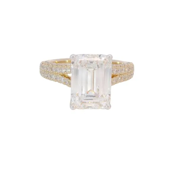 Lab Grown Diamond Engagement Ring