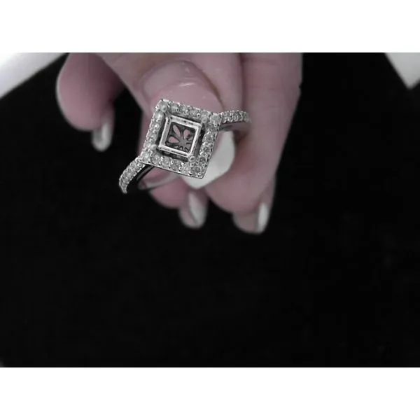 Engagement Ring Golden Sails Jewelers, Inc. Saint Petersburg, FL